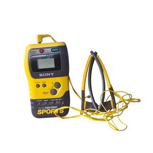 Vintatage Sony Sports FM AM Walkman SRF-M70 Digital Radio with Headphone Tested